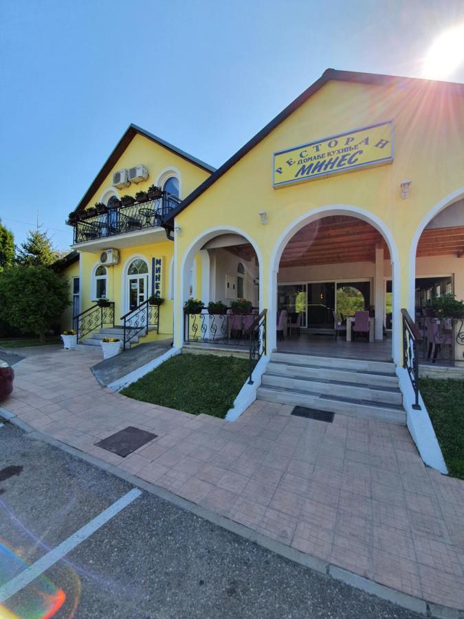 Guest House Mines Vrdnik Exterior photo